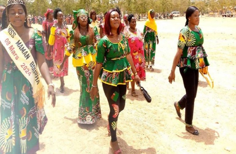 Célébration du 8 Mars 2024 à Koza : une mobilisation exceptionnelle des femmes